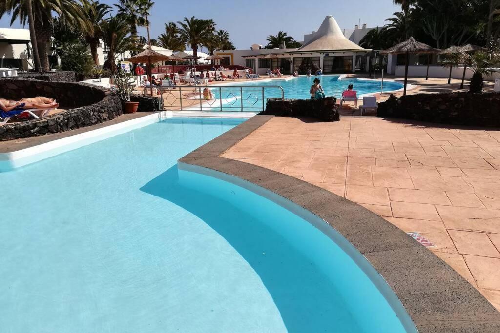 Apartamento Giovanni 09 Playa Roca Costa Teguise Extérieur photo
