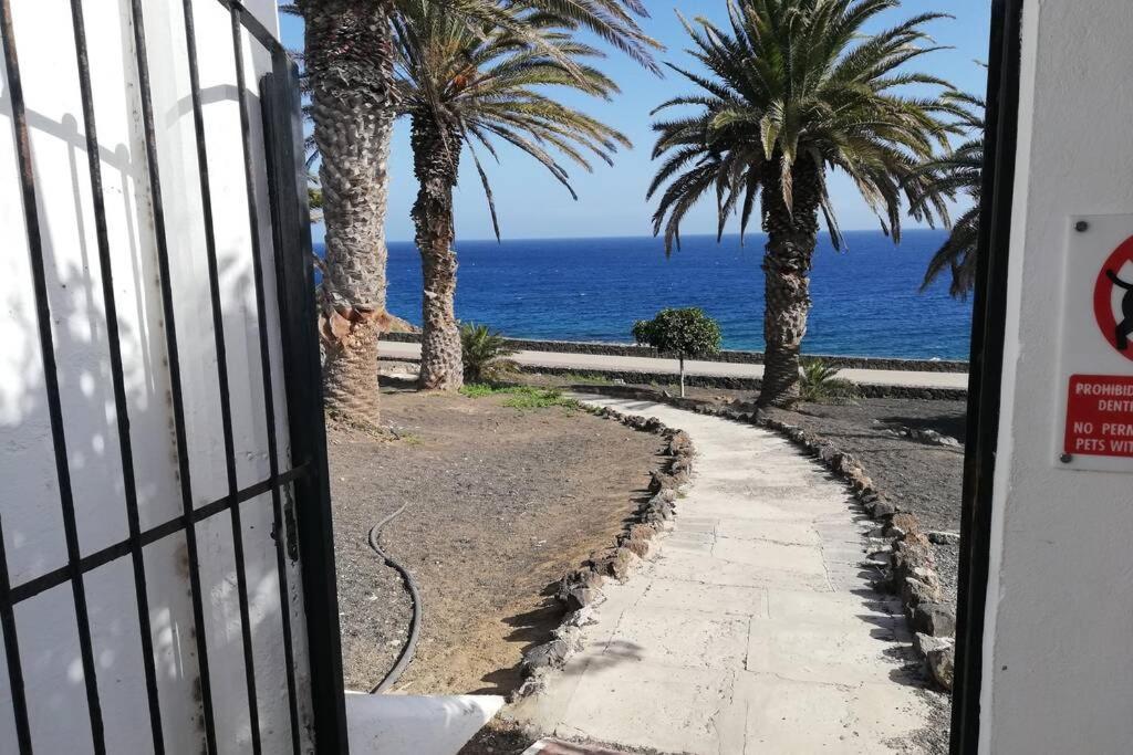 Apartamento Giovanni 09 Playa Roca Costa Teguise Extérieur photo
